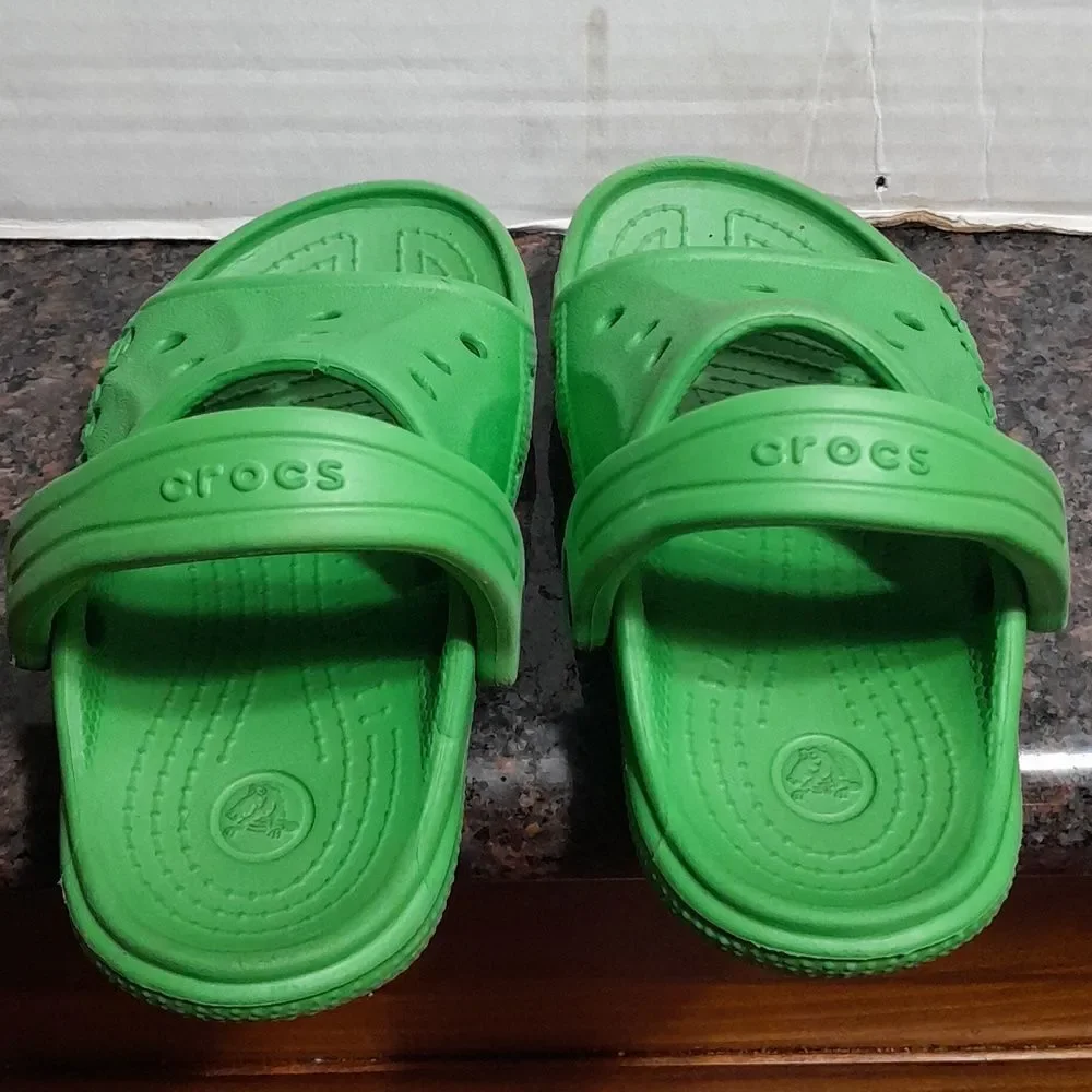 Crocs Lime Green Water Shoes...Size 8-9...excellent condition.